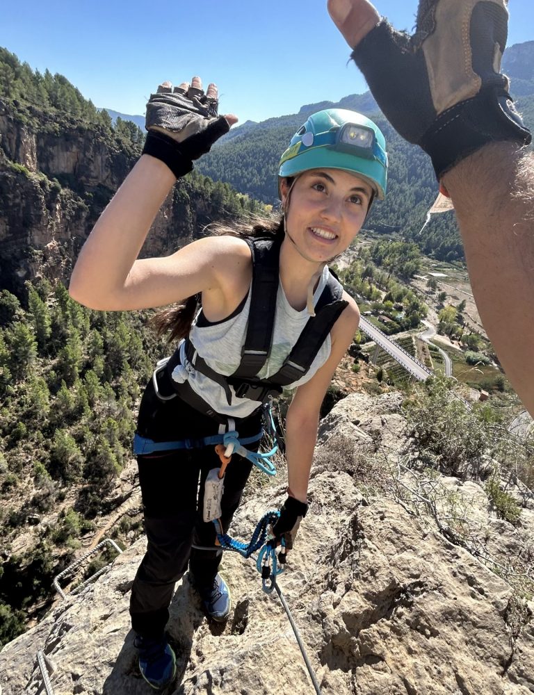 Vía ferrata La Muela Villahermosa by Serranía Aventura