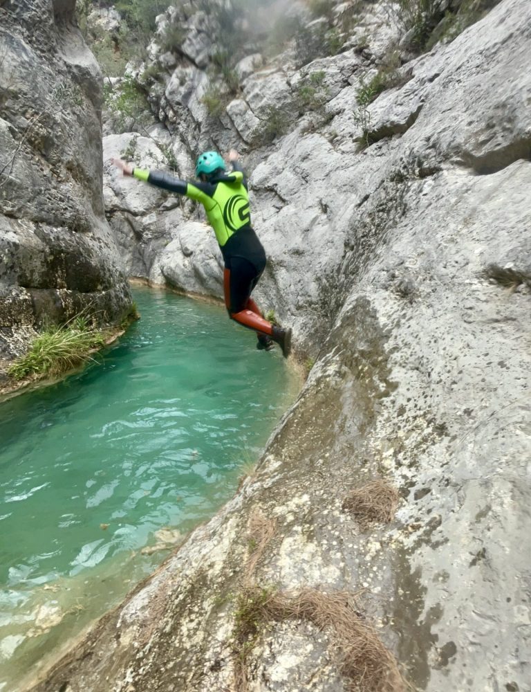 Barranquismo río Fraile Bicorp Valencia by Serranía Aventura
