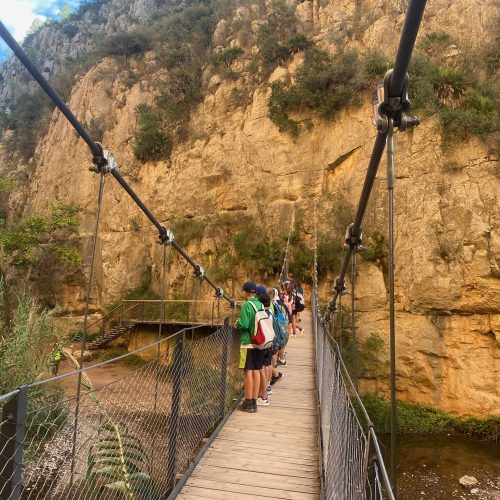 Senderismo ruta Puentes Colgantes Chulilla Valencia by Serranía Aventura