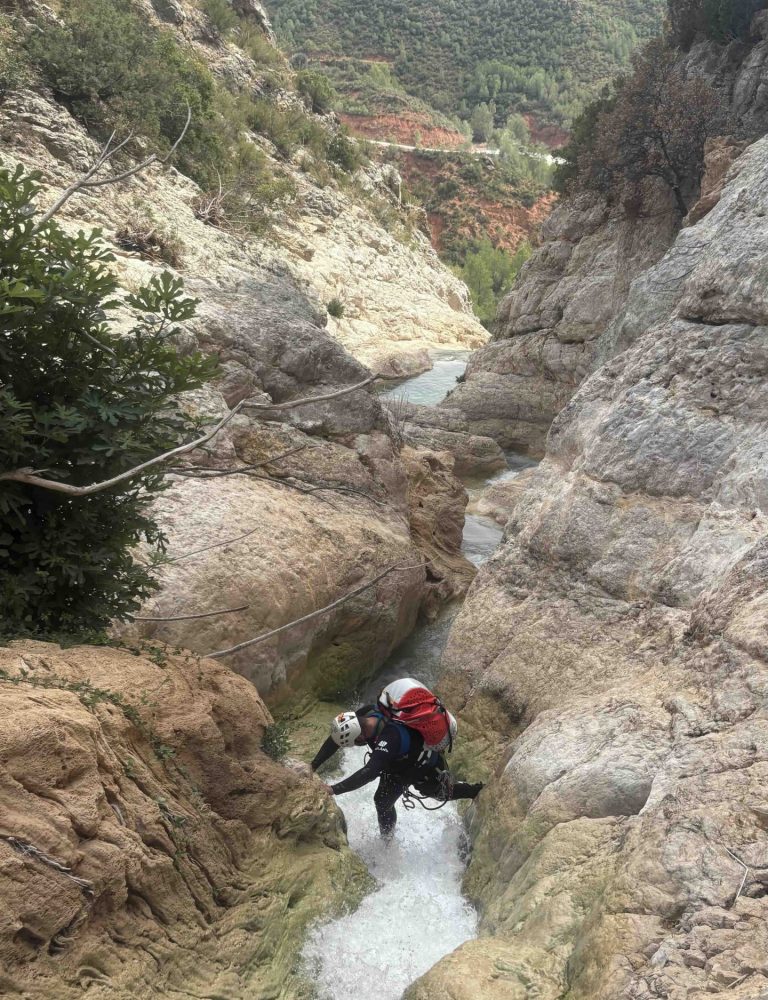 Barranquismo Barranco Umbría de la Viña Chera Valencia by Serranía Aventura