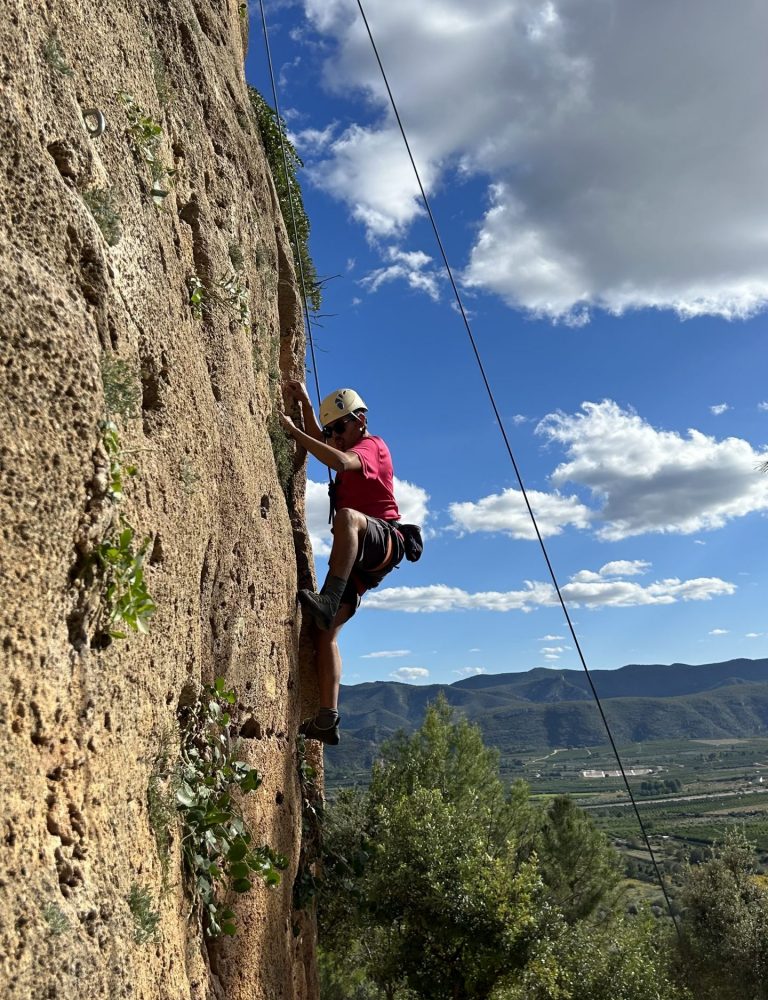 Escalada Montesa by Serranía Aventura