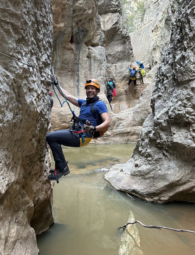 Barranquismo seco Ahillas Tuéjar Chelva by Serranía Aventura