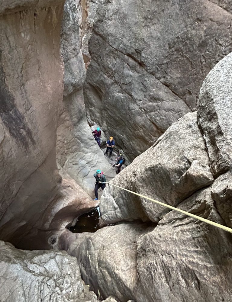 Barranquismo seco Ahillas Tuéjar Chelva by Serranía Aventura