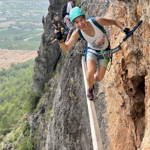 Vía ferrata Falconera Gandía by Serranía Aventura