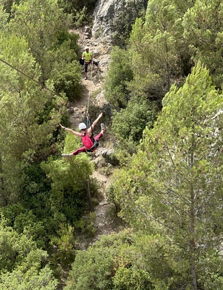 Vía ferrata Roca Molí Alcora tirolina by Serranía Aventura