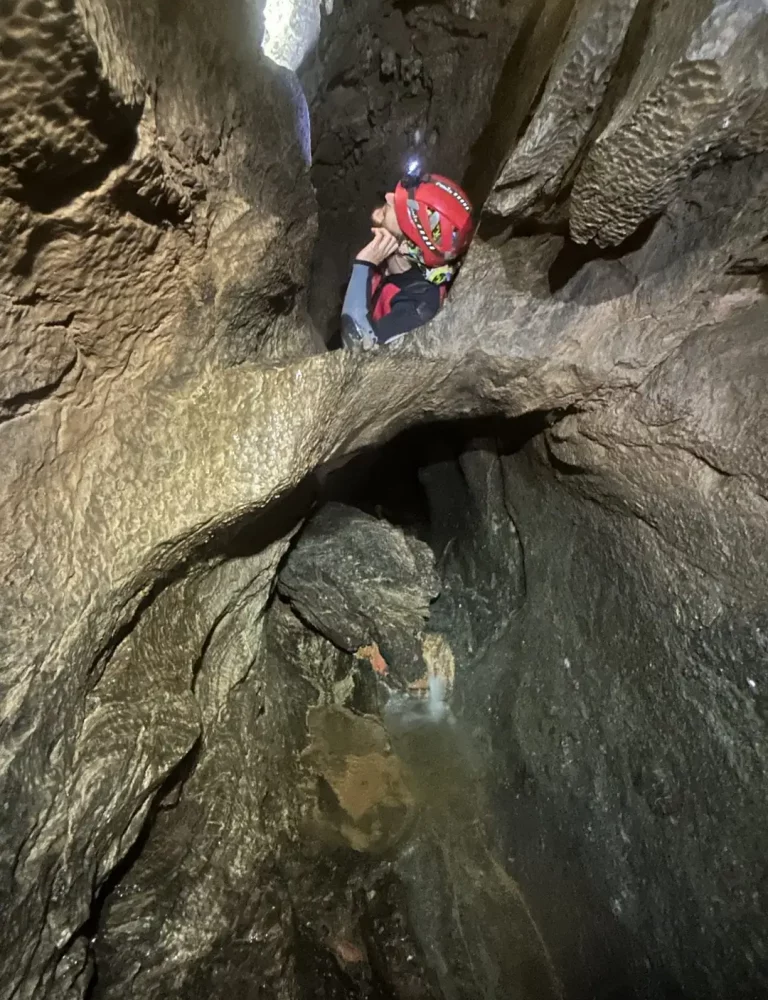 Espeleología Túnel del Sumidero de Vallada Valencia by Serranía Aventura