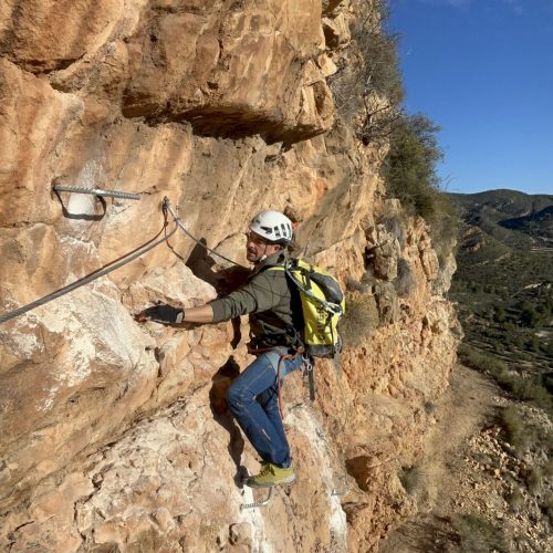 Vía ferrata Peña Roya Losa del Obispo by Serranía Aventura