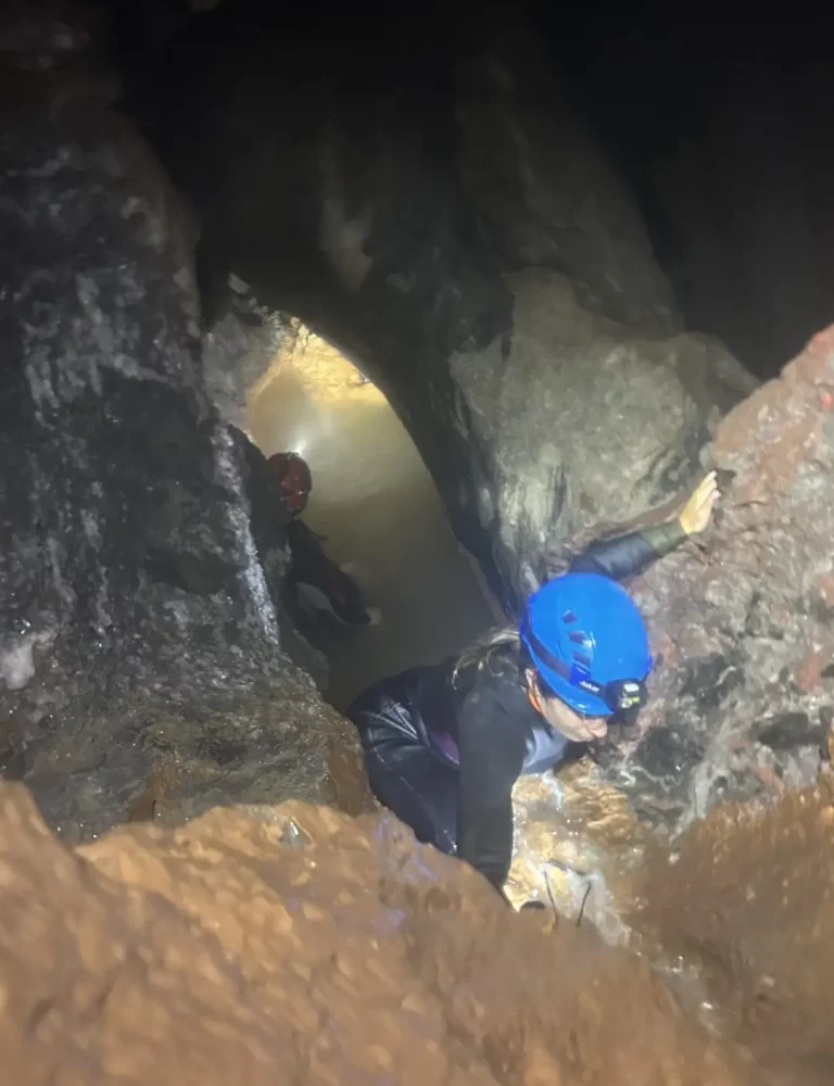 Espeleología Túnel del Sumidero de Vallada Valencia by Serranía Aventura