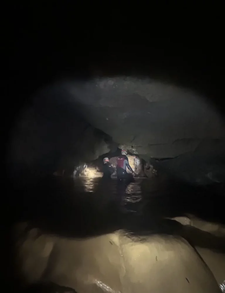 Espeleología Túnel del Sumidero de Vallada Valencia by Serranía Aventura
