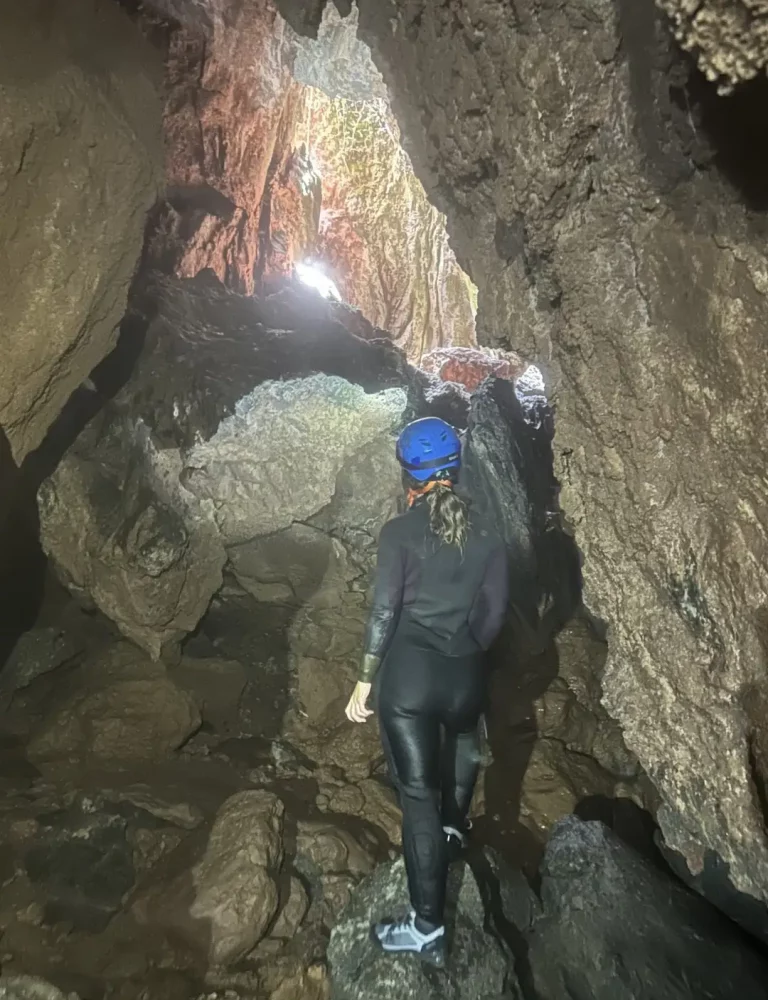Espeleología Túnel del Sumidero de Vallada Valencia by Serranía Aventura