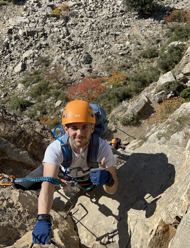 Vía ferrata Roca Figueral Serra Engarcerán by Serranía Aventura