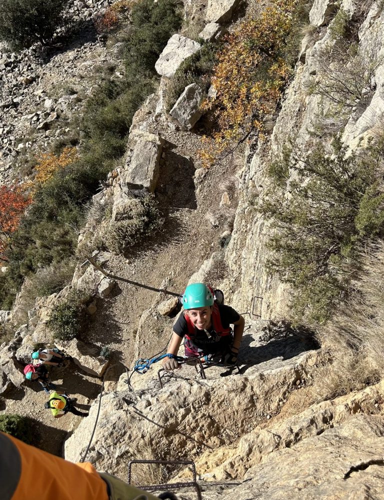 Vía ferrata Roca Figueral Serra Engarcerán by Serranía Aventura