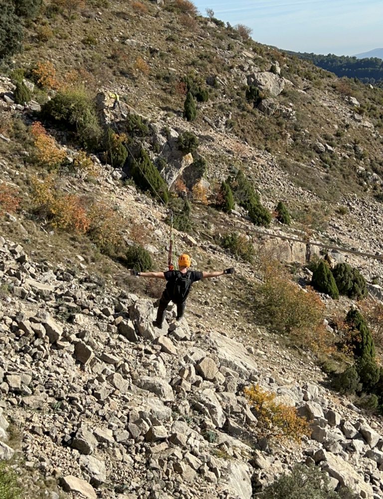 Vía ferrata Roca Figueral Serra Engarcerán by Serranía Aventura