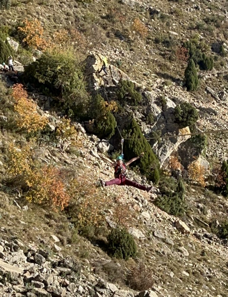 Vía ferrata Roca Figueral Serra Engarcerán by Serranía Aventura