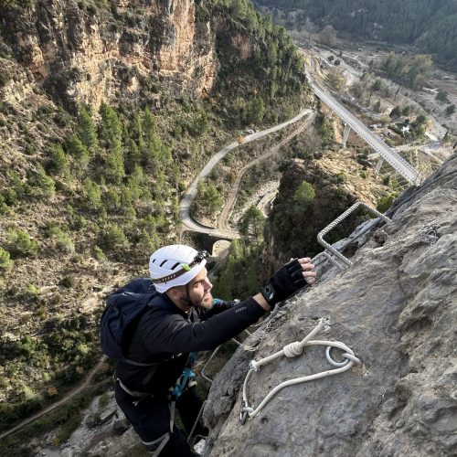 Ferrata La Muela Villahermosa del Río by Serranía Aventura