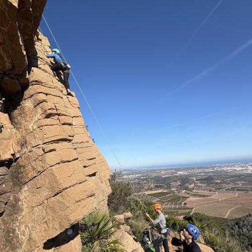 Escalada Peñas de Guaita Puzol Valencia by Serranía Aventura