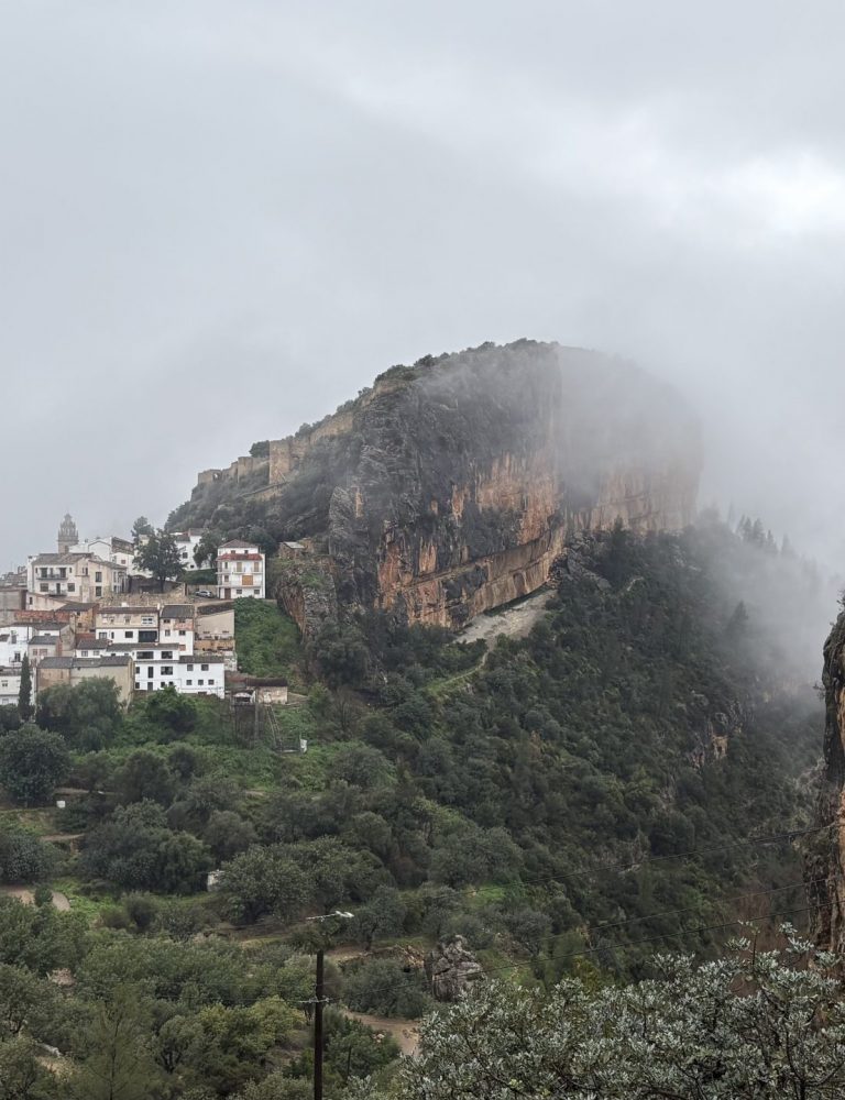 Chulilla Valencia by Serranía Aventura