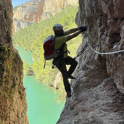 Vía ferrata del Monje K3 Cortes de Pallás Valencia by Serranía Aventura