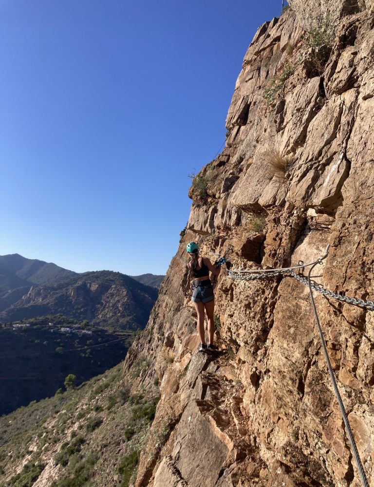 Vía ferrata Sants de la Pedra Vall d'Uixó Castellón by Serranía Aventura