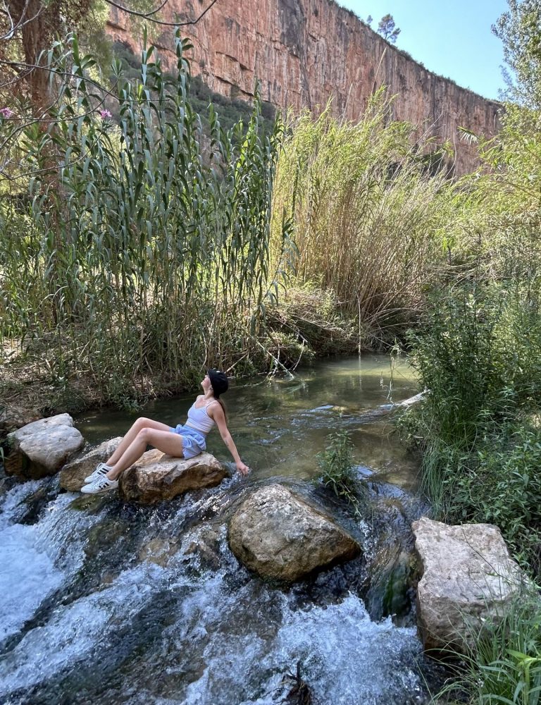 Senderismo ruta Charco Azul Chulilla Valencia by Serranía Aventura