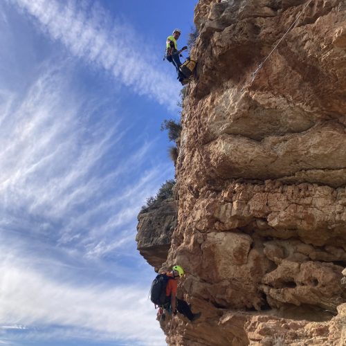 Vía ferrata Peña Roya Losa del Obispo by Serranía Aventura