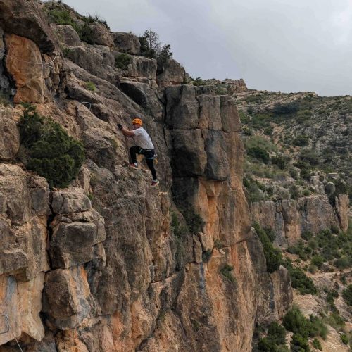 Vía Ferrata Sierra Oliva Caudete Albacete by Serranía Aventura
